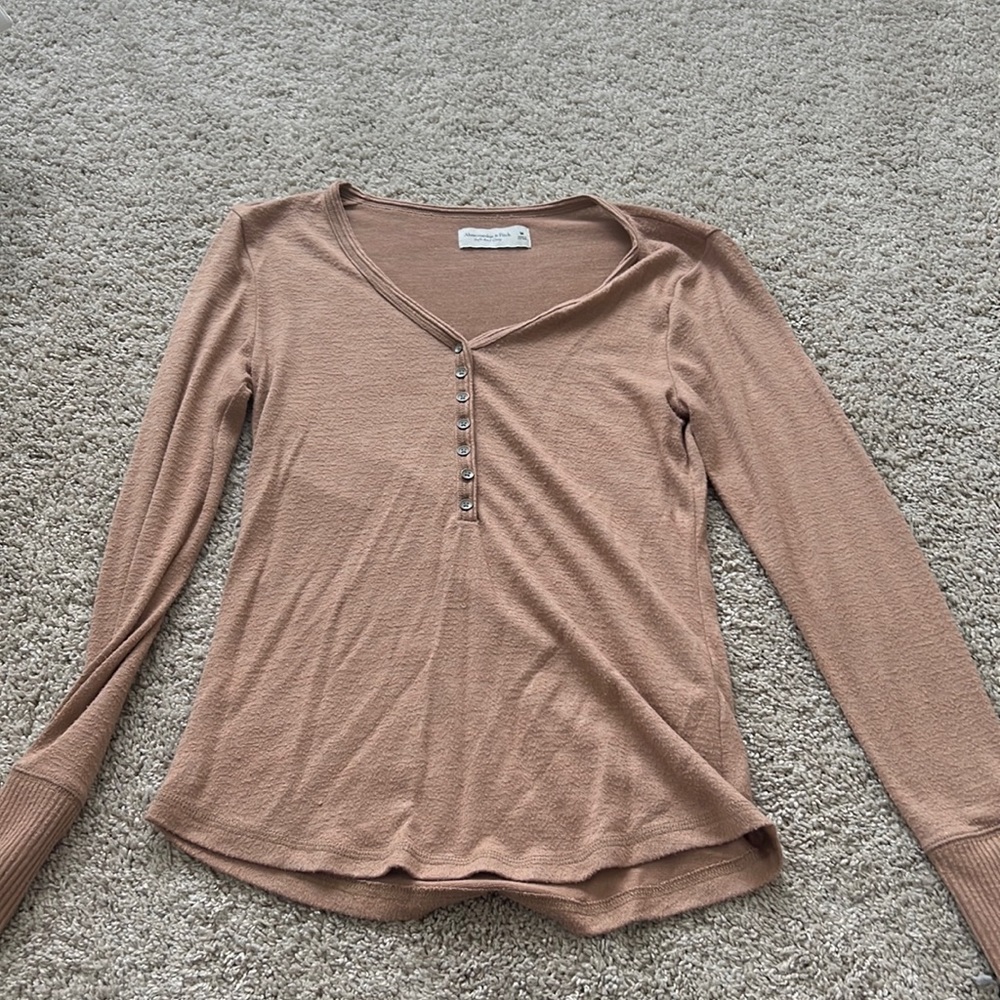 Abercrombie womens Henley